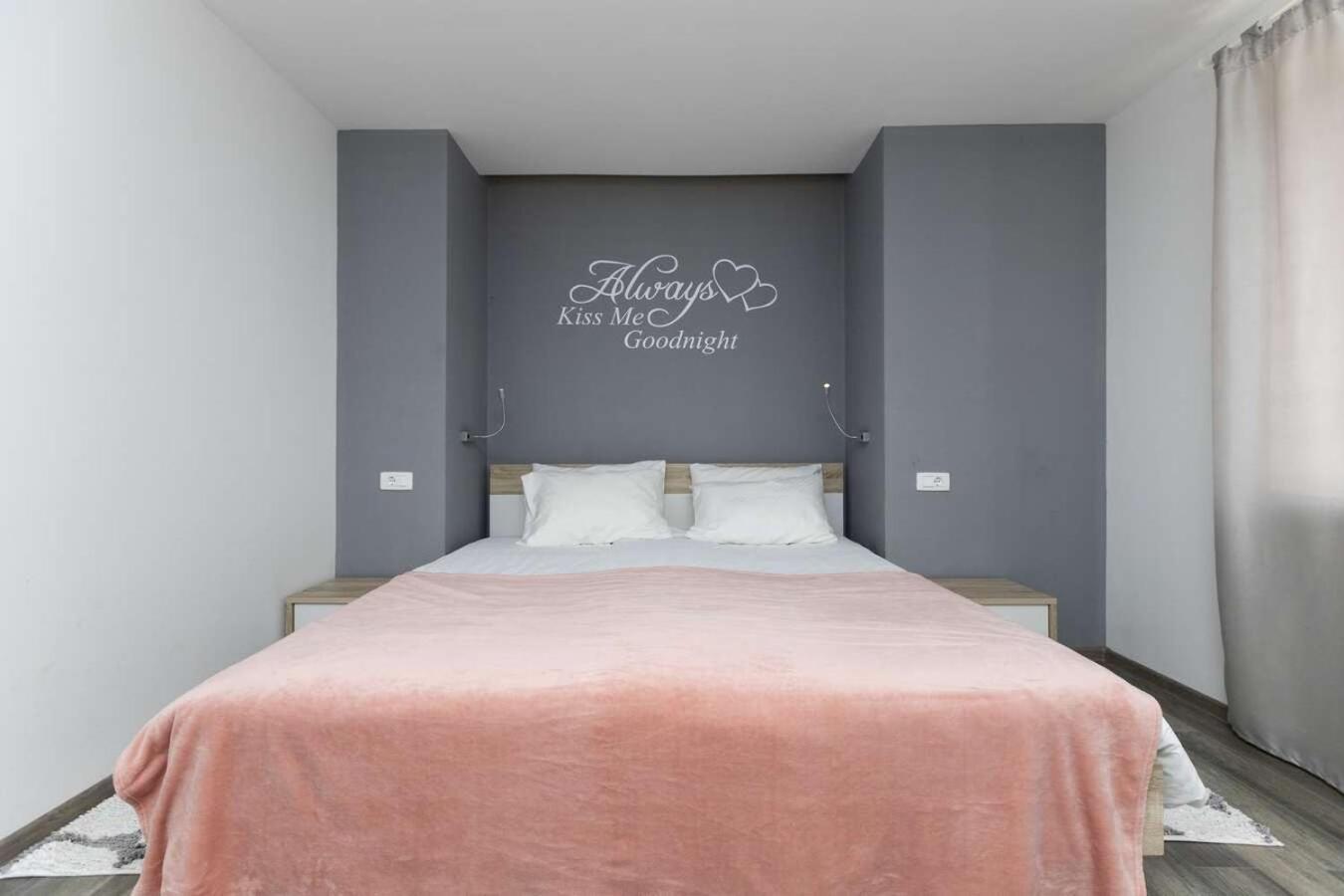 Villa Viscum In Central Istria For 8 Persons With Large Garden - Pet Friendly 帕津 外观 照片