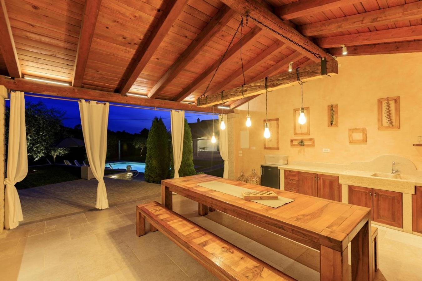 Villa Viscum In Central Istria For 8 Persons With Large Garden - Pet Friendly 帕津 外观 照片
